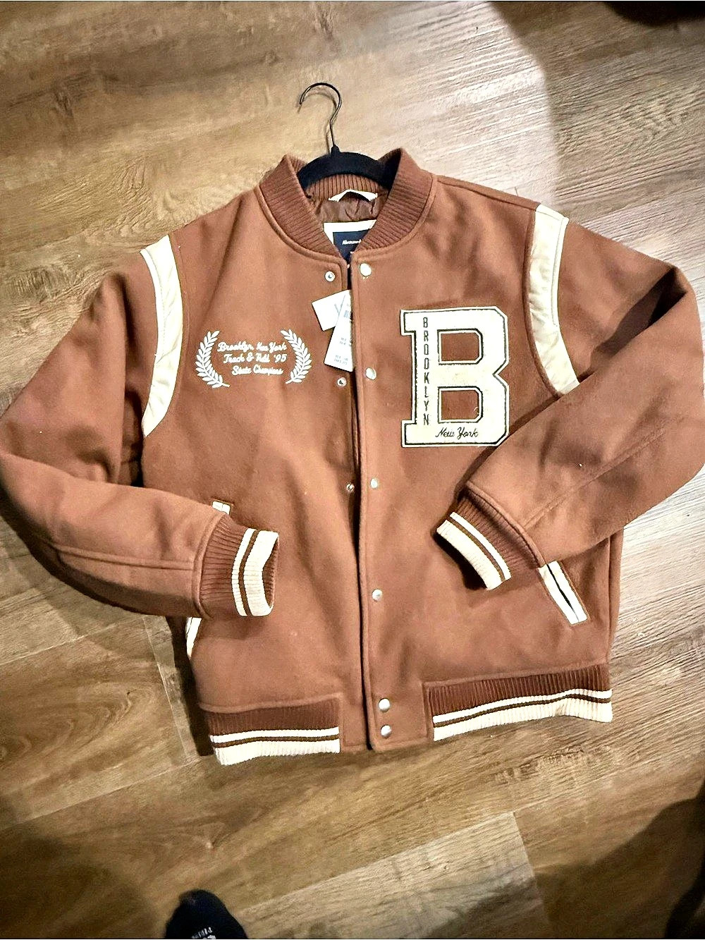 Abercrombie & Fitch Brooklyn New York 95 Varsity Bomber Jacket Brown & White